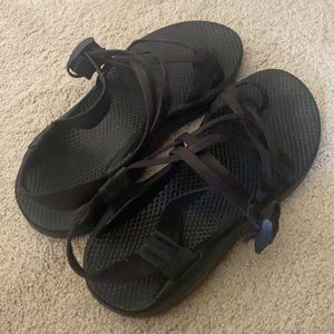 BLACK double strap chacos